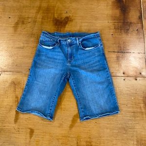 Levi’s jean shorts size 30